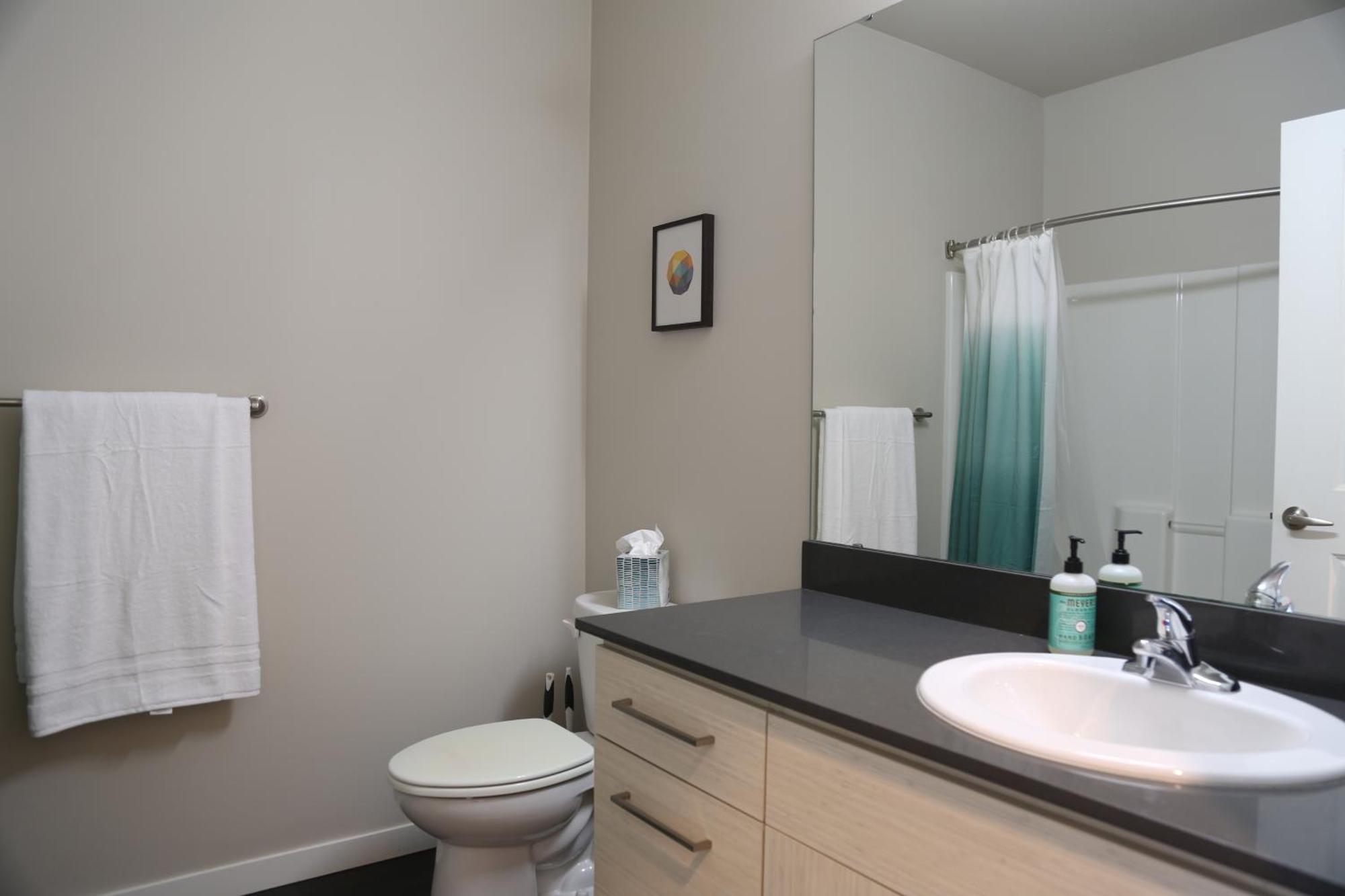 Queen Anne Abode - 1 Block From Cpa! - Free Parking! Seattle Exteriör bild